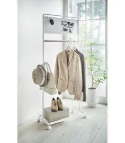 Yamazaki Kids Coat Rack With Panel - Tower - White -Meubels Voor Thuis 26d5bca745d44375a5c3d89bd821682a