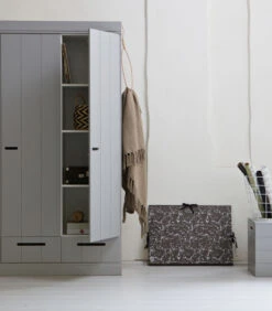 WOOOD Connect Kast 3-Deurs Met Lade - Grenen - Betongrijs - 195x140x53 7 WOOOD Connect Kast 3-Deurs Met Lade - Grenen - Betongrijs - 195x140x53 -Meubels Voor Thuis 284daa6748ce4cdca23e101dbdfbc714