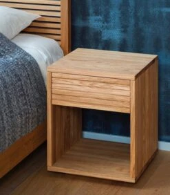 Nachtkastje EMMA In Eikenhout -Meubels Voor Thuis 2b453ee276ce42e18263fdb77c053379