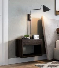 Zwevend Nachtkastje HUGO Met Brede Lade In Berkenhout -Meubels Voor Thuis 613a667ddebd467bb0480b33ace88ce2