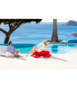 Drijvende Buitenligstoel Met Wit -Meubels Voor Thuis eb262e3b45414ba481575d2e21e1ff08