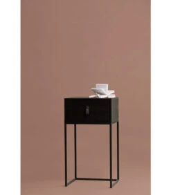 WOOOD Zola Nachtkastje Met Lade - Grenen Geborsteld - Zwart - 74x40x35 -Meubels Voor Thuis fef74cc8e387461d87cc6f254c6ae9d3